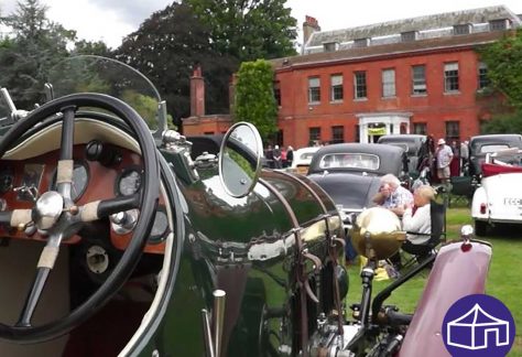 classcis_and_vintage_vehicle_show_capel_manor